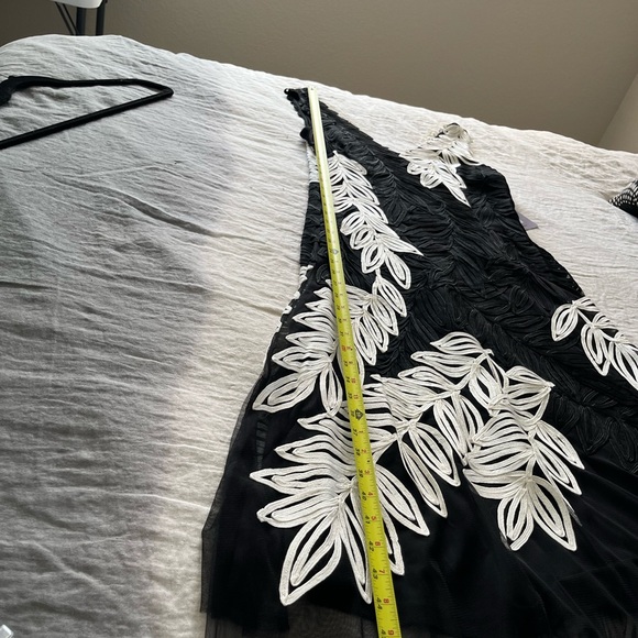 Classy Black sleeveless dress with embroidery embellishments. NWT. - Picture 2 of 11